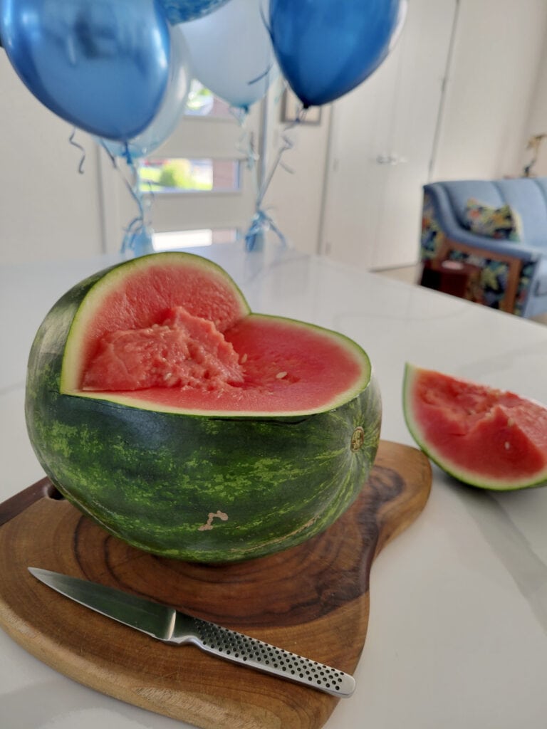 How to make a watermelon baby carriage with baby inside online